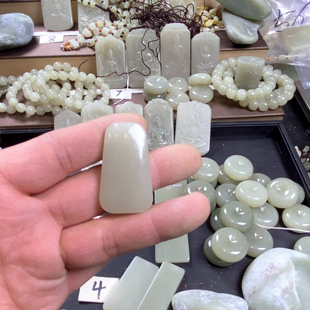 颈饰未镶嵌和田玉雲*軒058