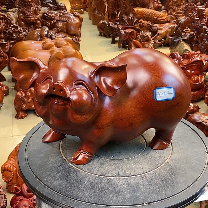 大果紫檀（缅甸花梨）缅甸花梨木猪一个