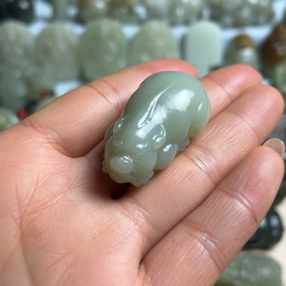 和田玉未镶嵌挂件