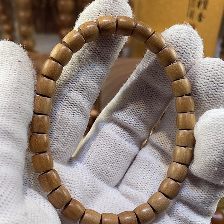 檀香木手串/手链老山檀香7x6直切奶香女生