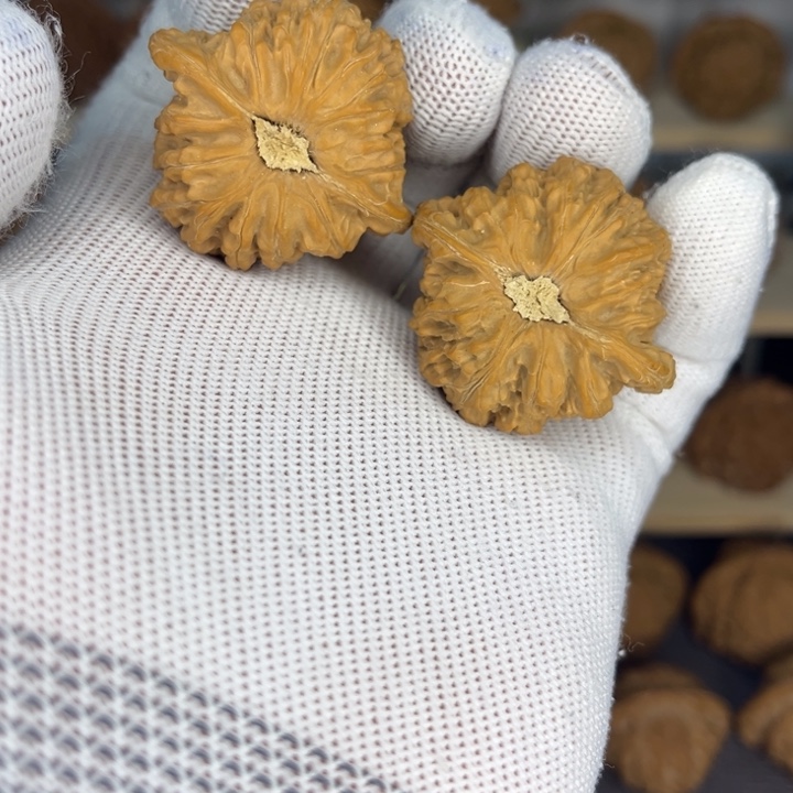 文玩核桃吊坠39.5全品密纹红玛瑙