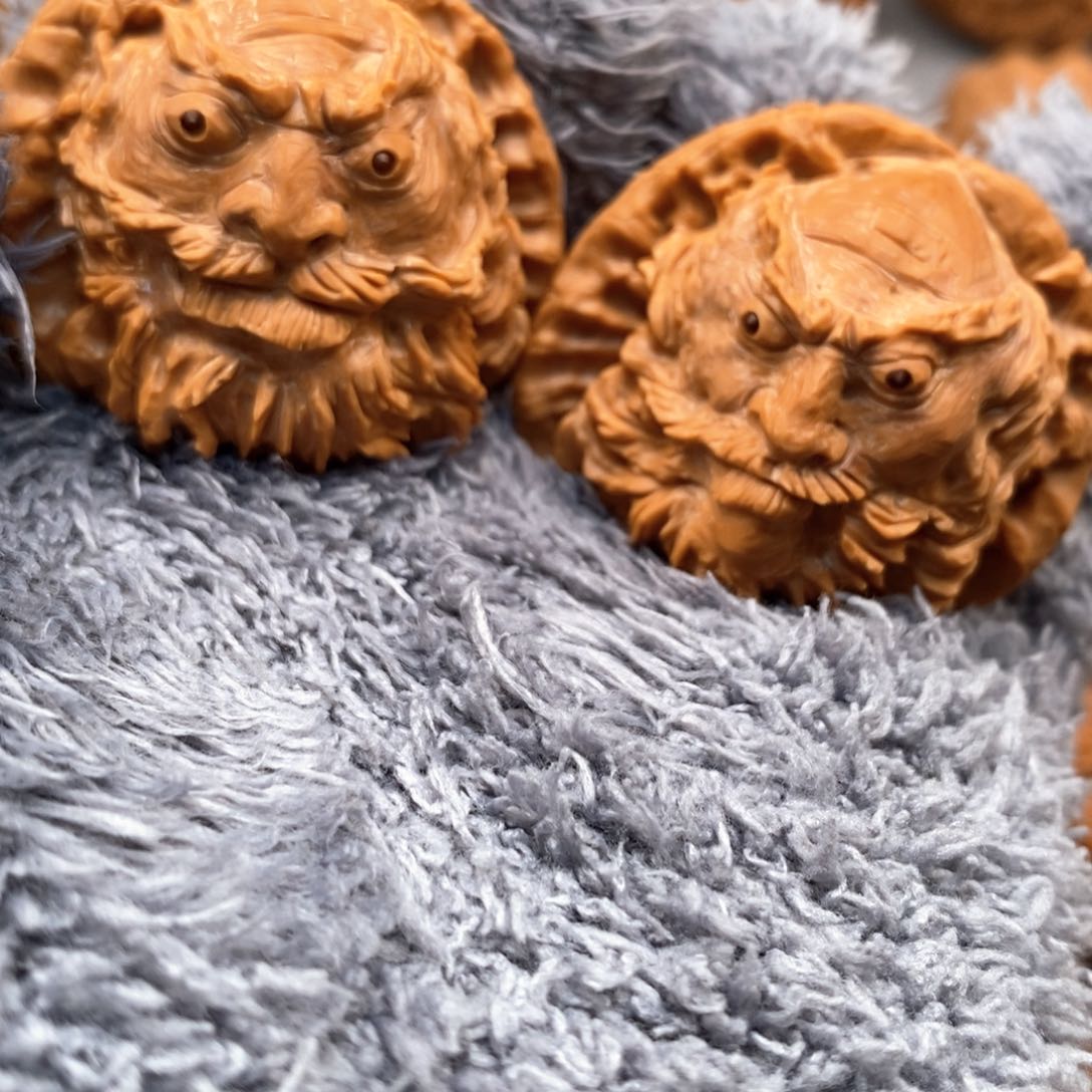 核桃手串/手链钟馗白狮子单面