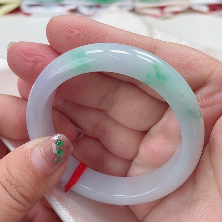 翡翠手镯（圆镯）未镶嵌缅甸翡翠手镯53圈