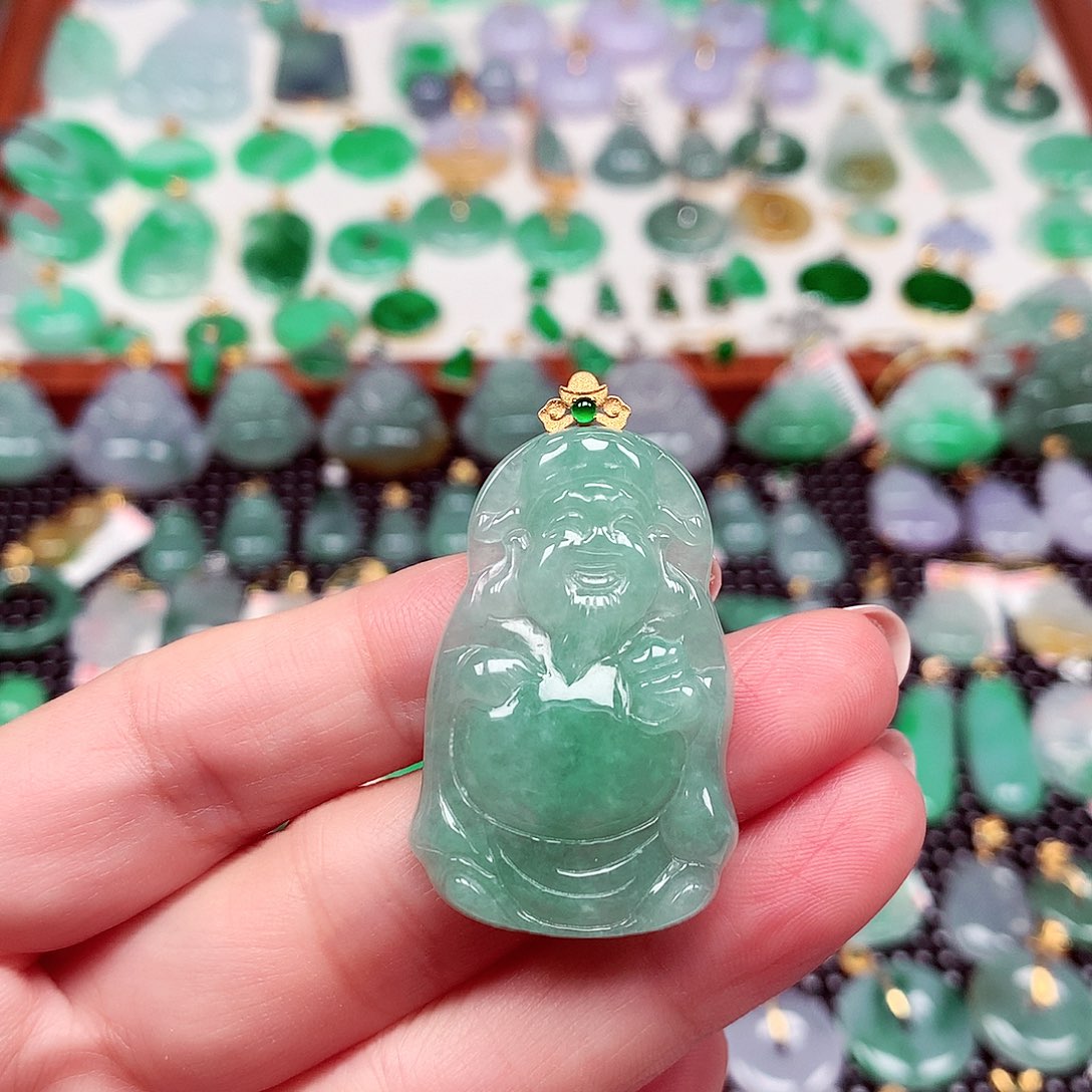 翡翠18K金镶嵌颈饰