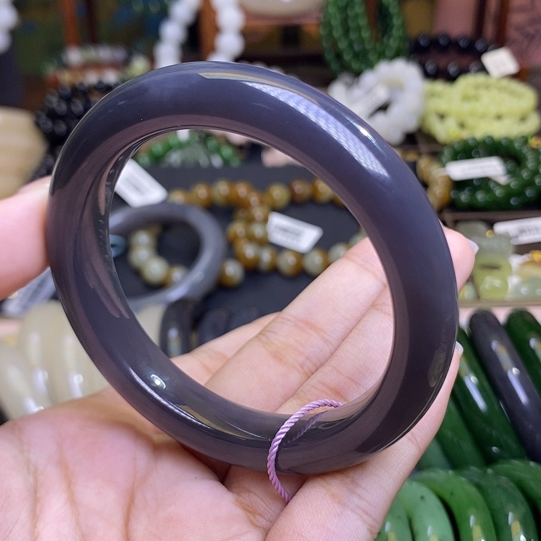 和田玉未镶嵌颈饰浓烟紫葡萄紫老矿料手镯56