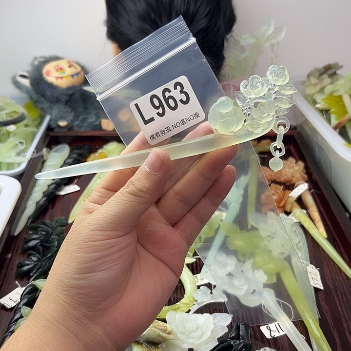 傻***晴蛇纹石玉合金发饰