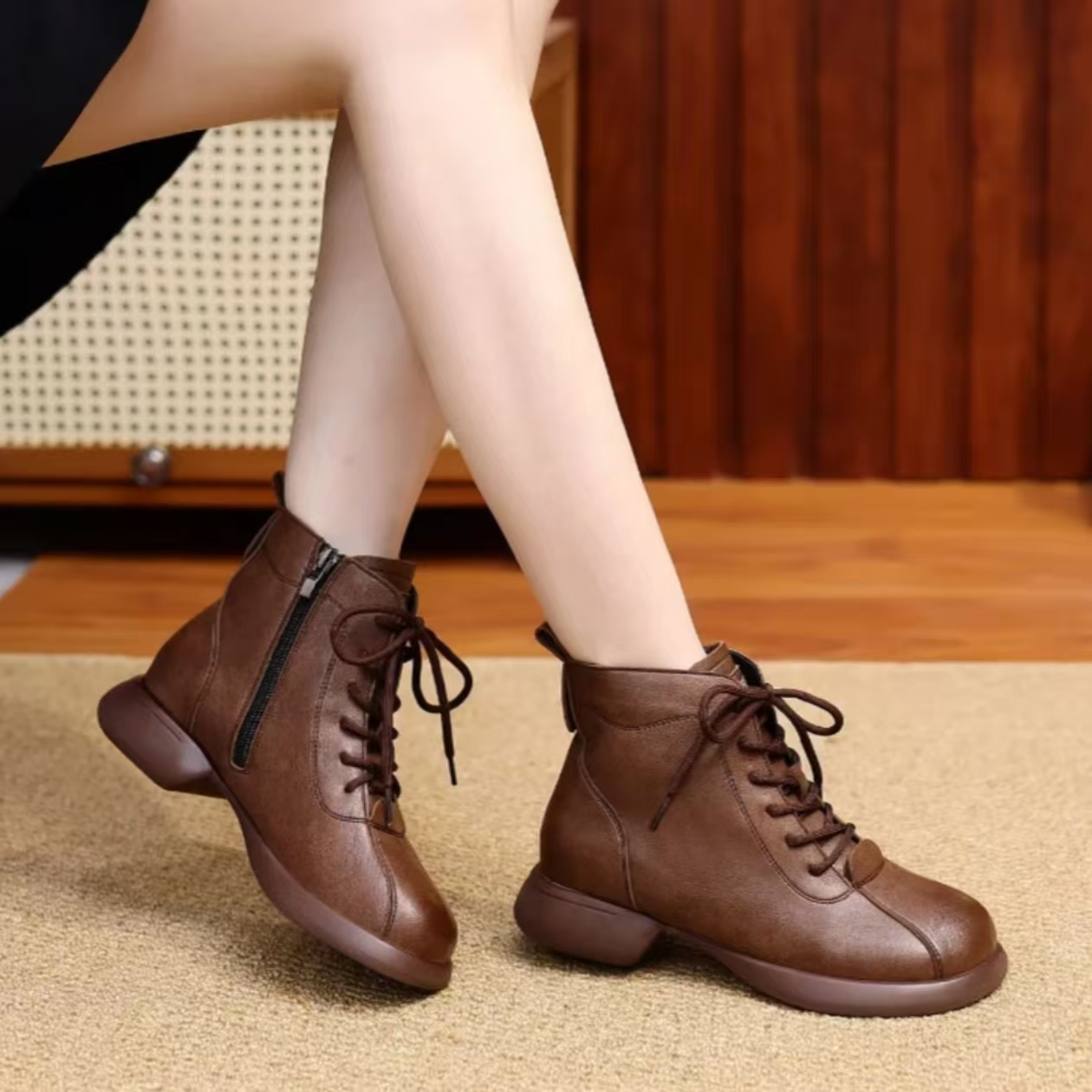 【品牌力荐】女2025秋季新款侧拉链网红瘦瘦靴软皮6070