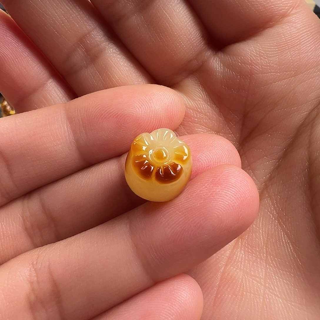 蜜蜡颈饰未镶嵌柿子（打孔不退换）