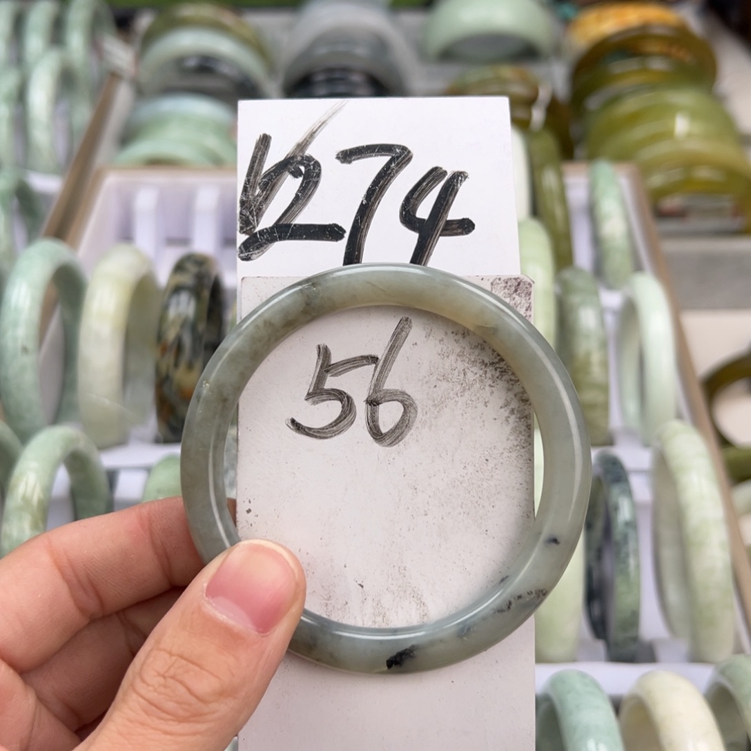 岫玉手镯未镶嵌天然岫玉微瑕