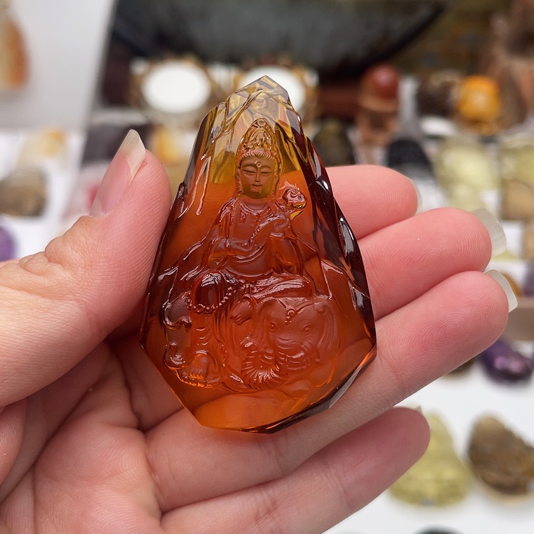 未镶嵌颈饰水晶定制