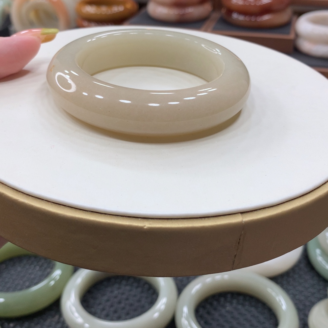 石英质玉合金手镯