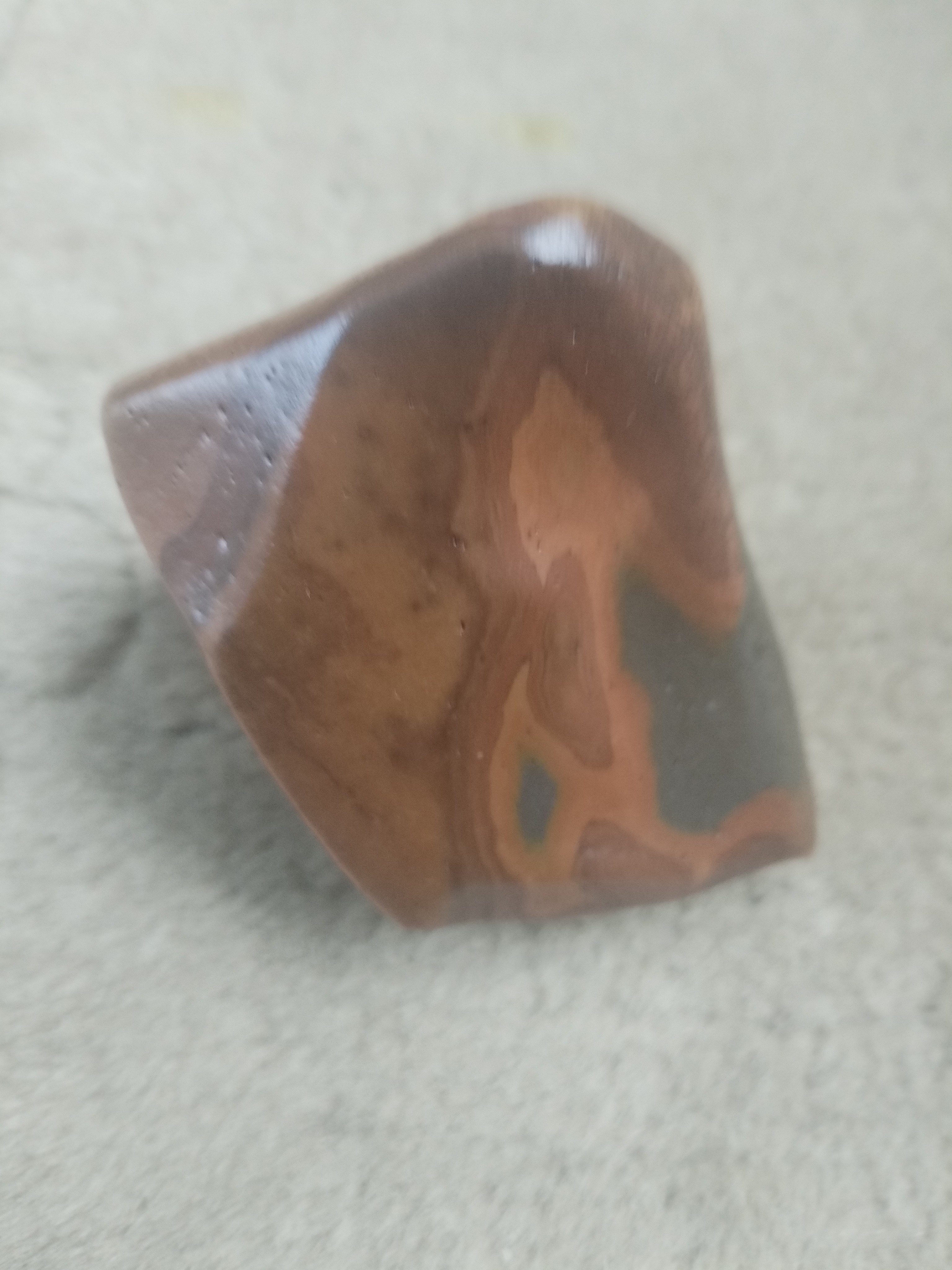 新疆戈壁滩图案石