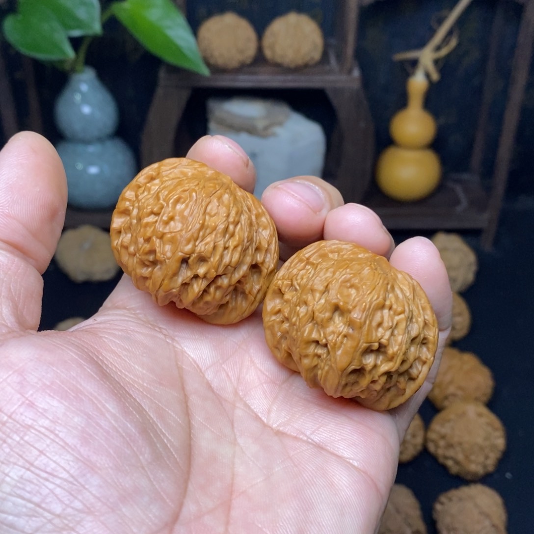 文玩核桃吊坠42+磨盘