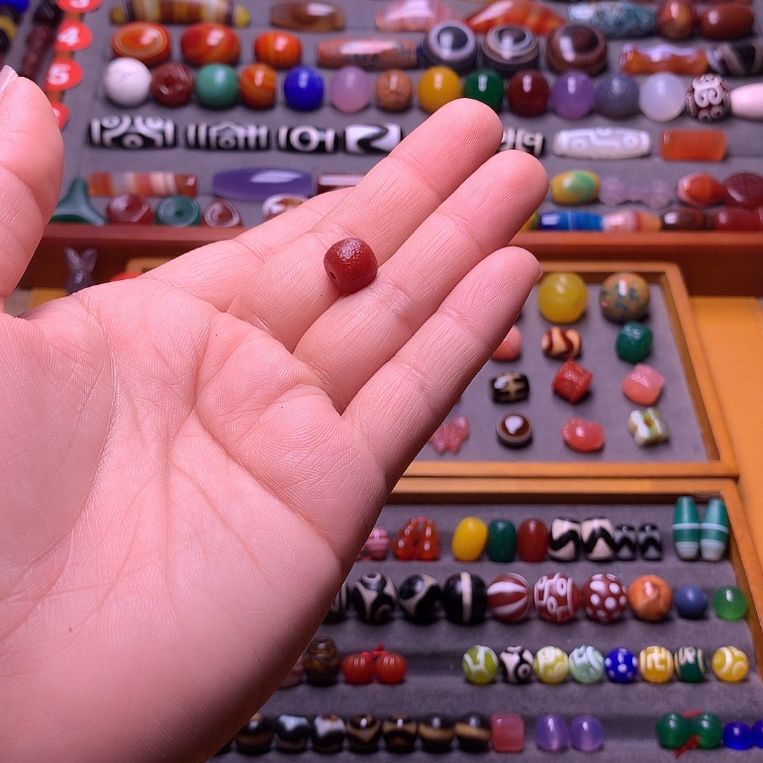 桃***花玛瑙/玉髓未镶嵌颈饰