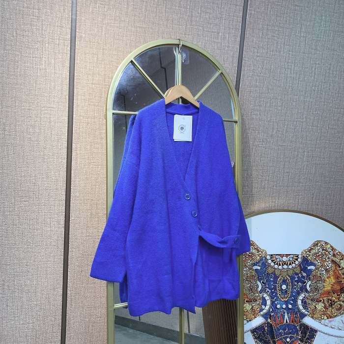 UU069孕妇蓝色毛衣开衫90-150