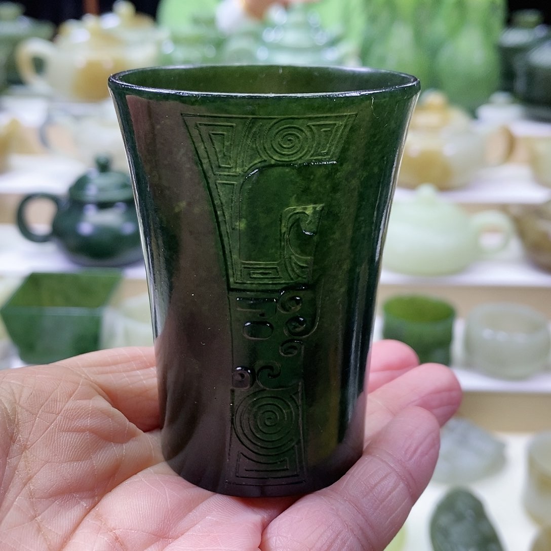 和田玉茶杯未镶嵌