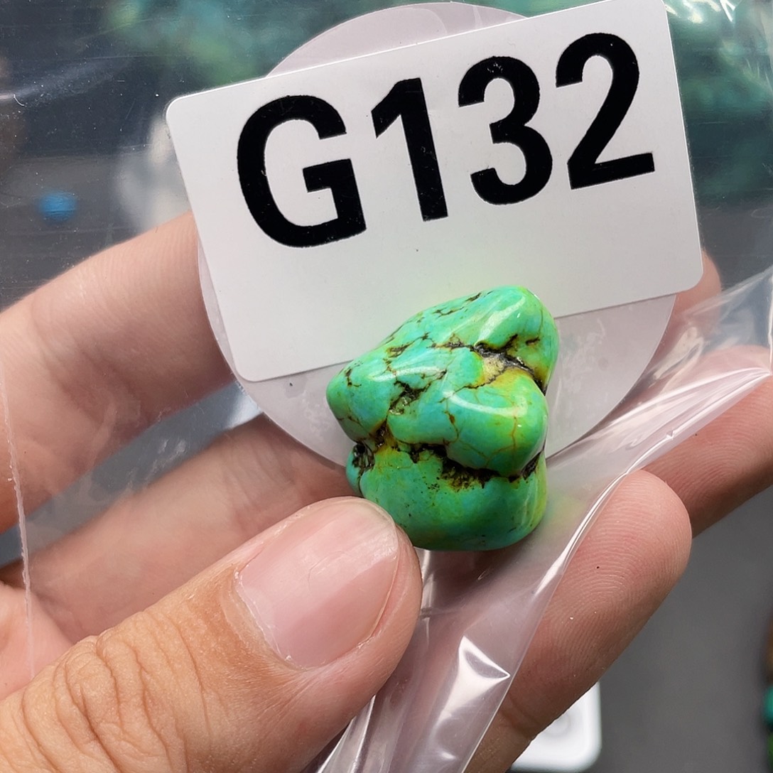 湖北十堰原矿绿小松