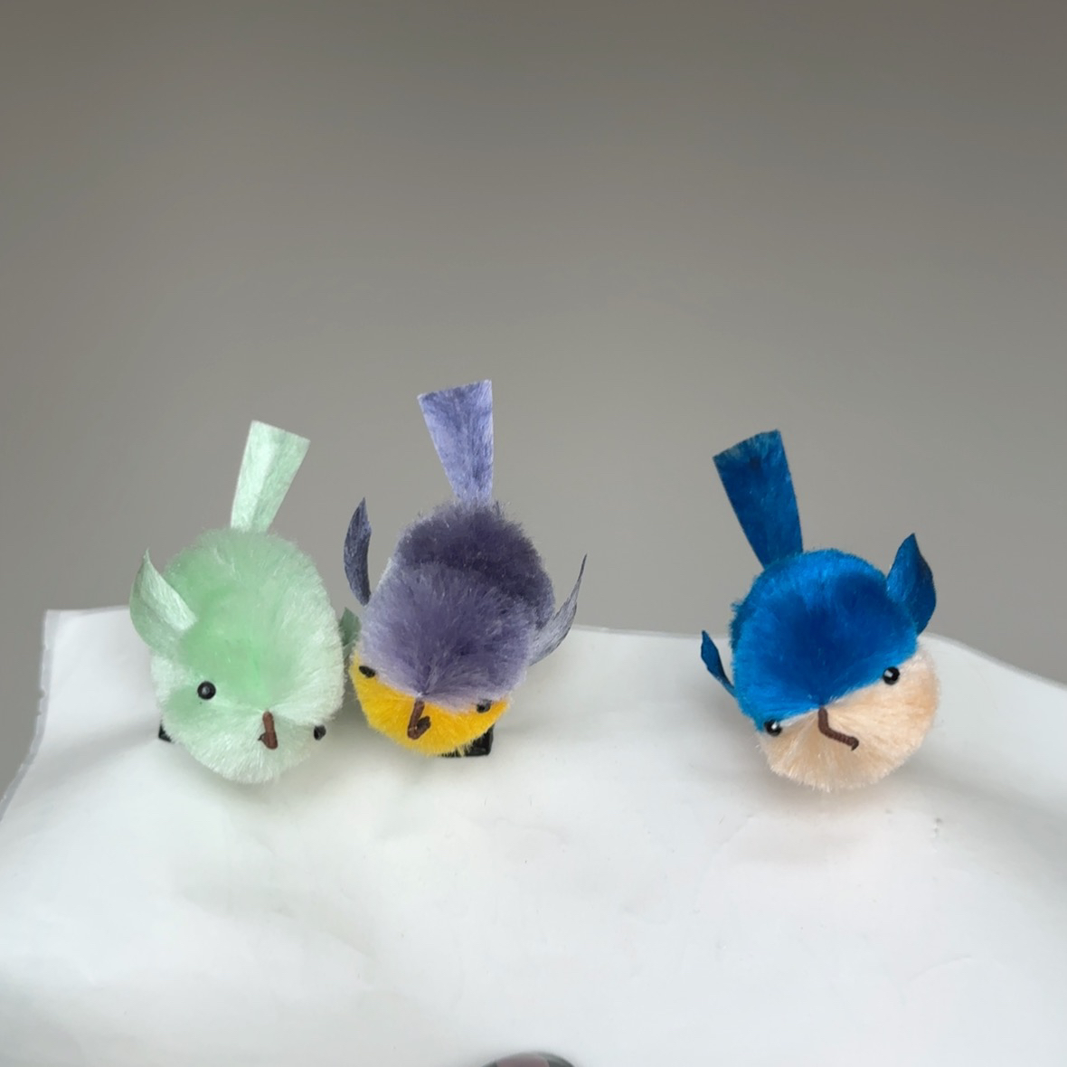 非遗绒花发簪。小鸟发夹