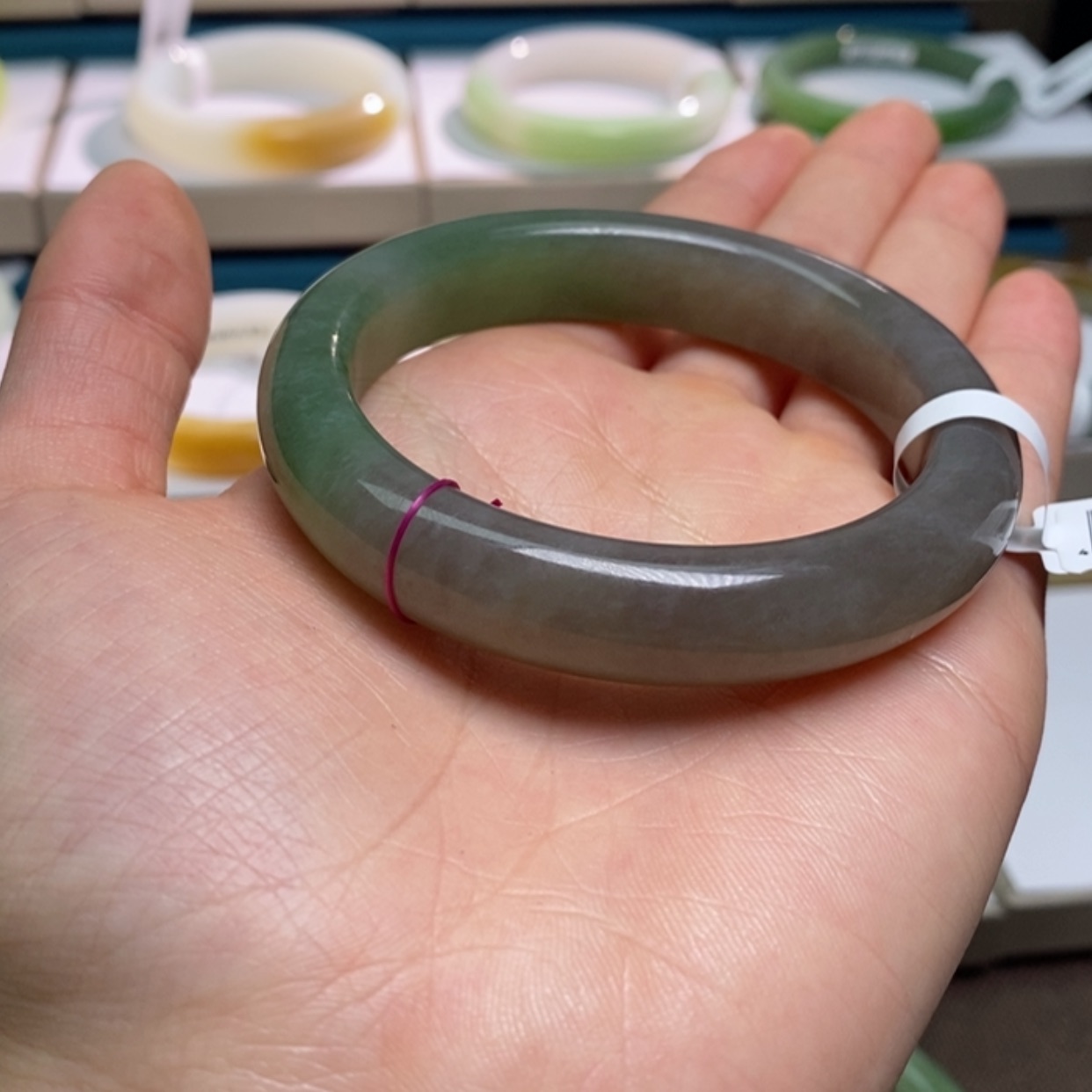 【闪购商品】和田玉手镯未镶嵌