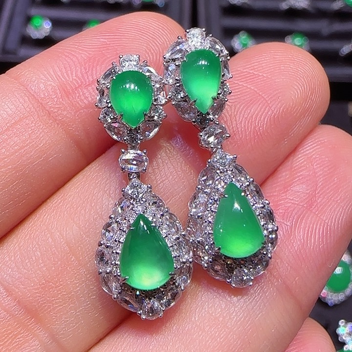 翡翠耳坠18K金镶嵌耳坠