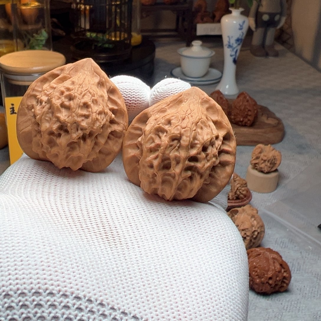 文玩核桃吊坠七步沟公子帽2297