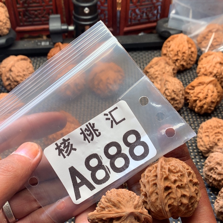 吊坠文玩核桃金牛