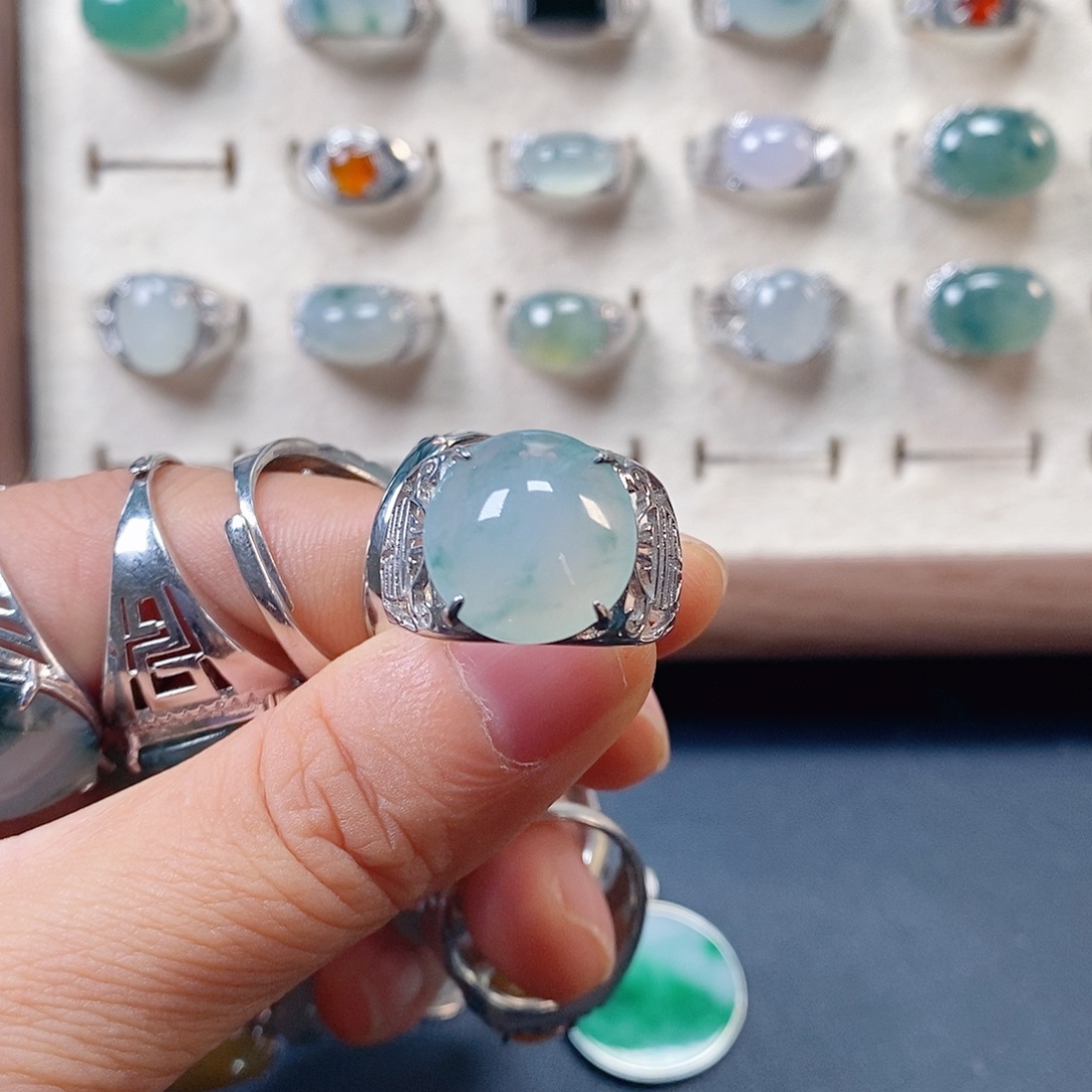 蔡***翡翠银S925镶嵌戒指