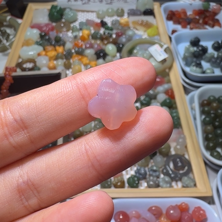 和田玉未镶嵌珠宝半成品