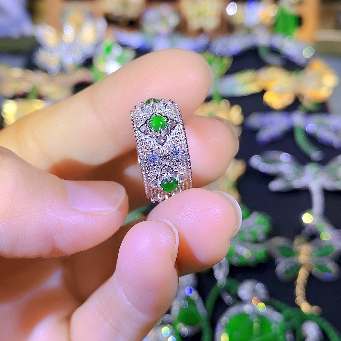 吊坠(不含链)银S925镶嵌翡翠