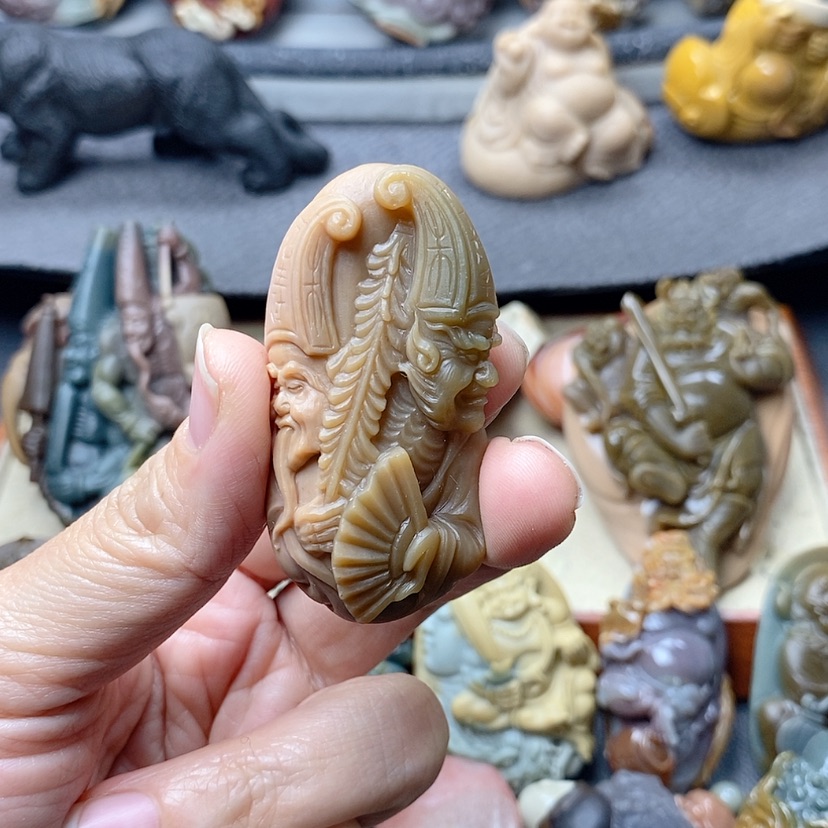 【闪购商品】定制石英质玉吊坠未镶嵌
