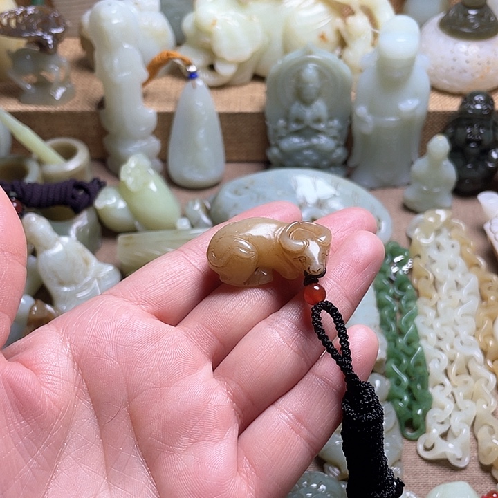 和田玉颈饰未镶嵌用****8