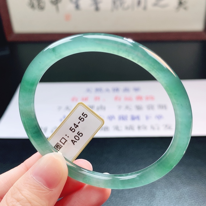 翡翠未镶嵌手镯翡翠手镯26