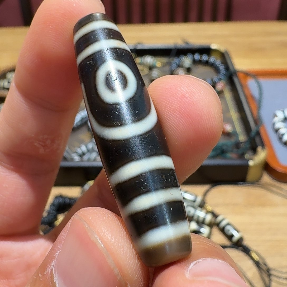 上肯精品如意两眼