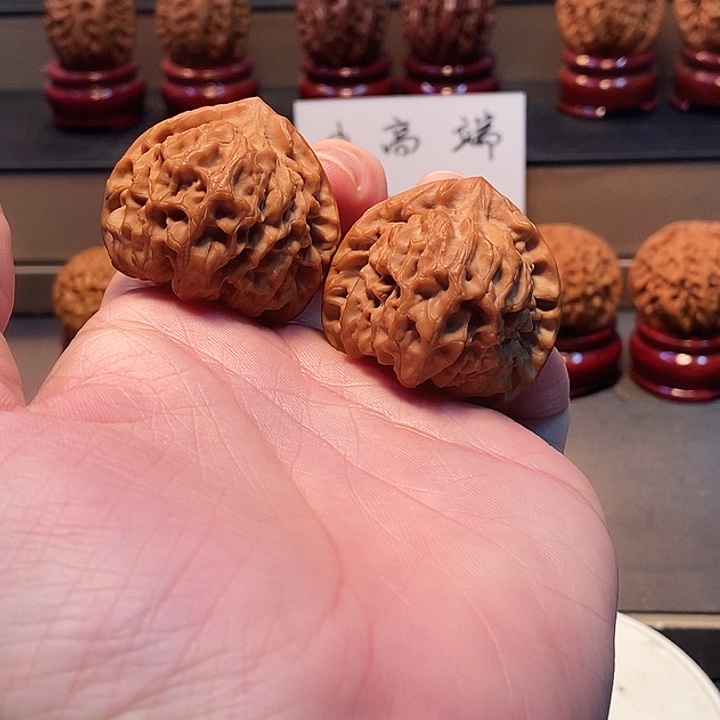 *****桃核把件39尺龙门涧