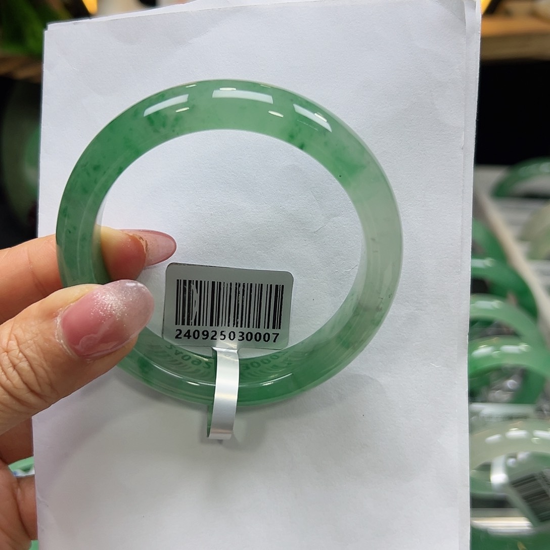 石英质玉手镯未镶嵌～***～