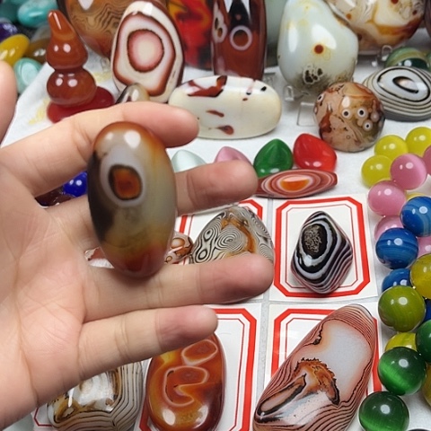 玛瑙/玉髓颈饰未镶嵌