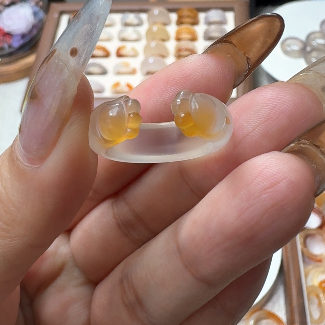 未镶嵌戒指玛瑙/玉髓516港13