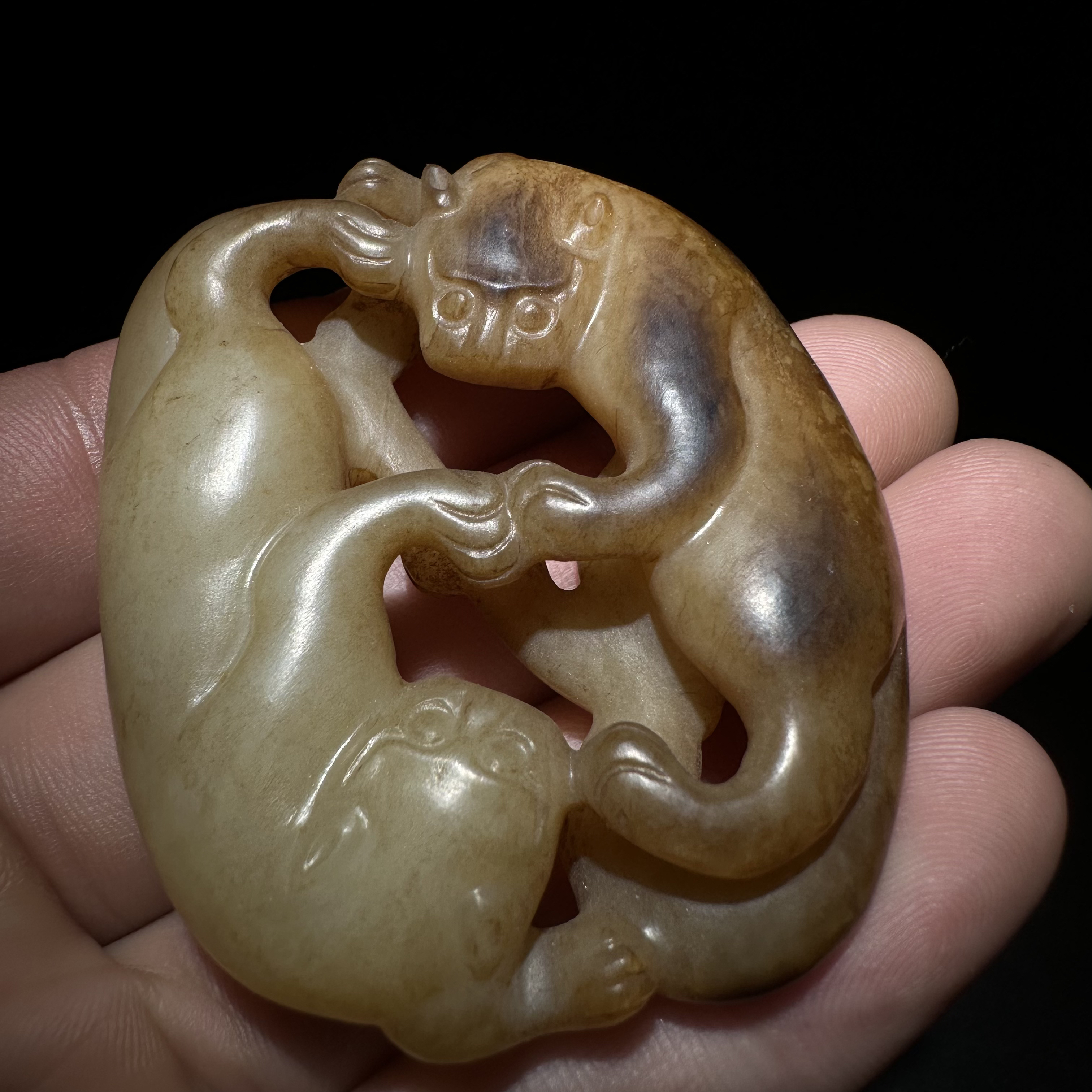 和田玉圆雕双欢摆件把件