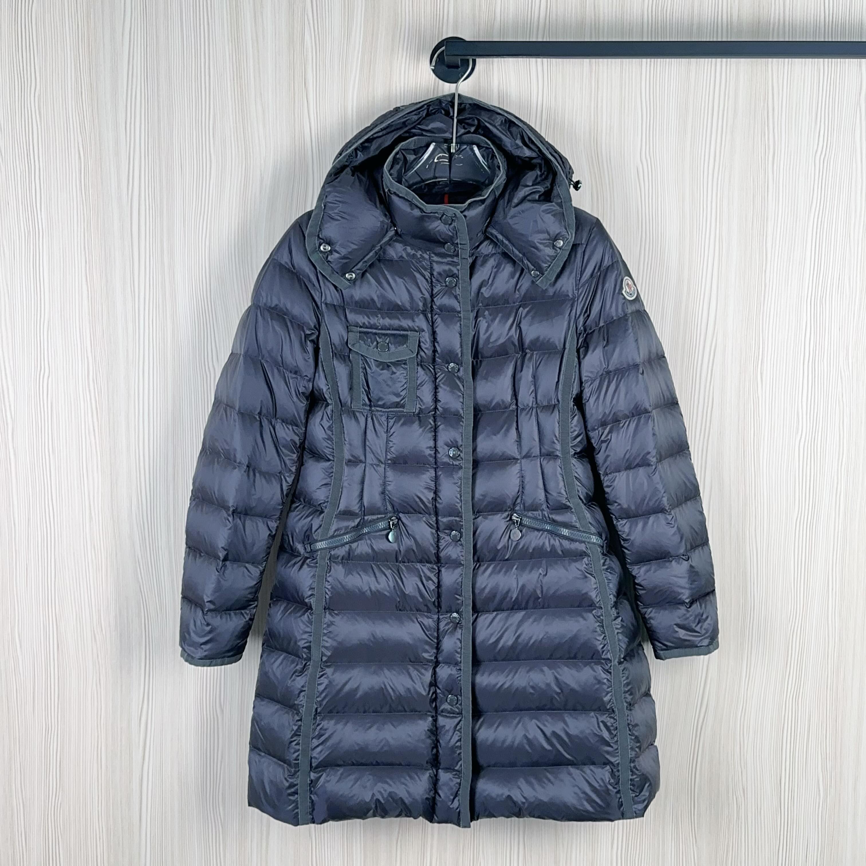 99新 MONCLER 成色看直播蒙口羽绒服 尺码2/GSH1580 