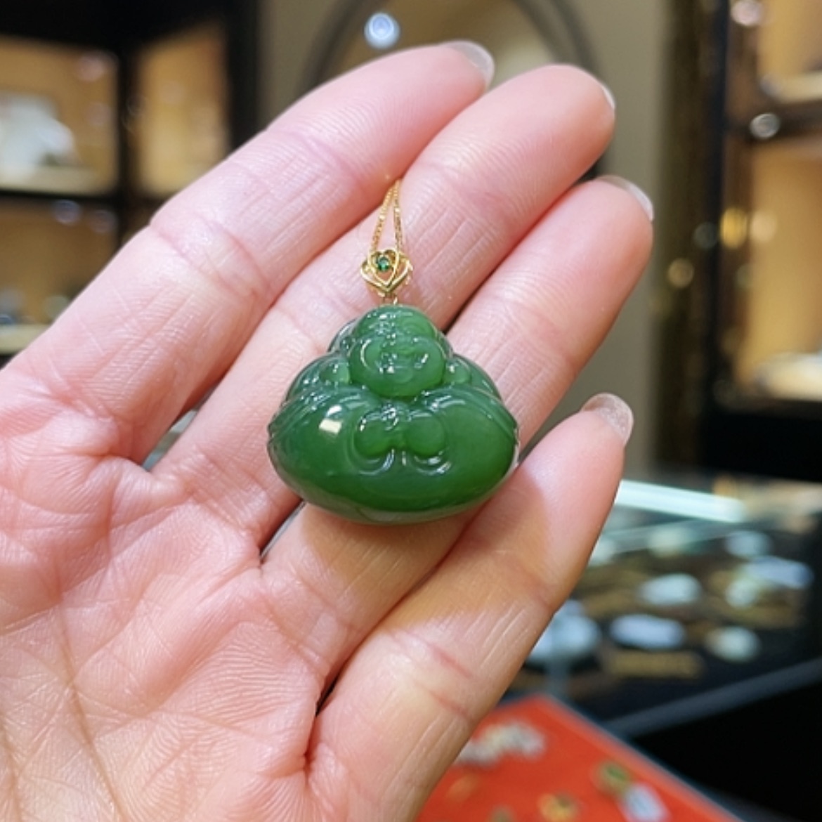 【闪购商品】和田玉颈饰18K金镶嵌抱抱佛