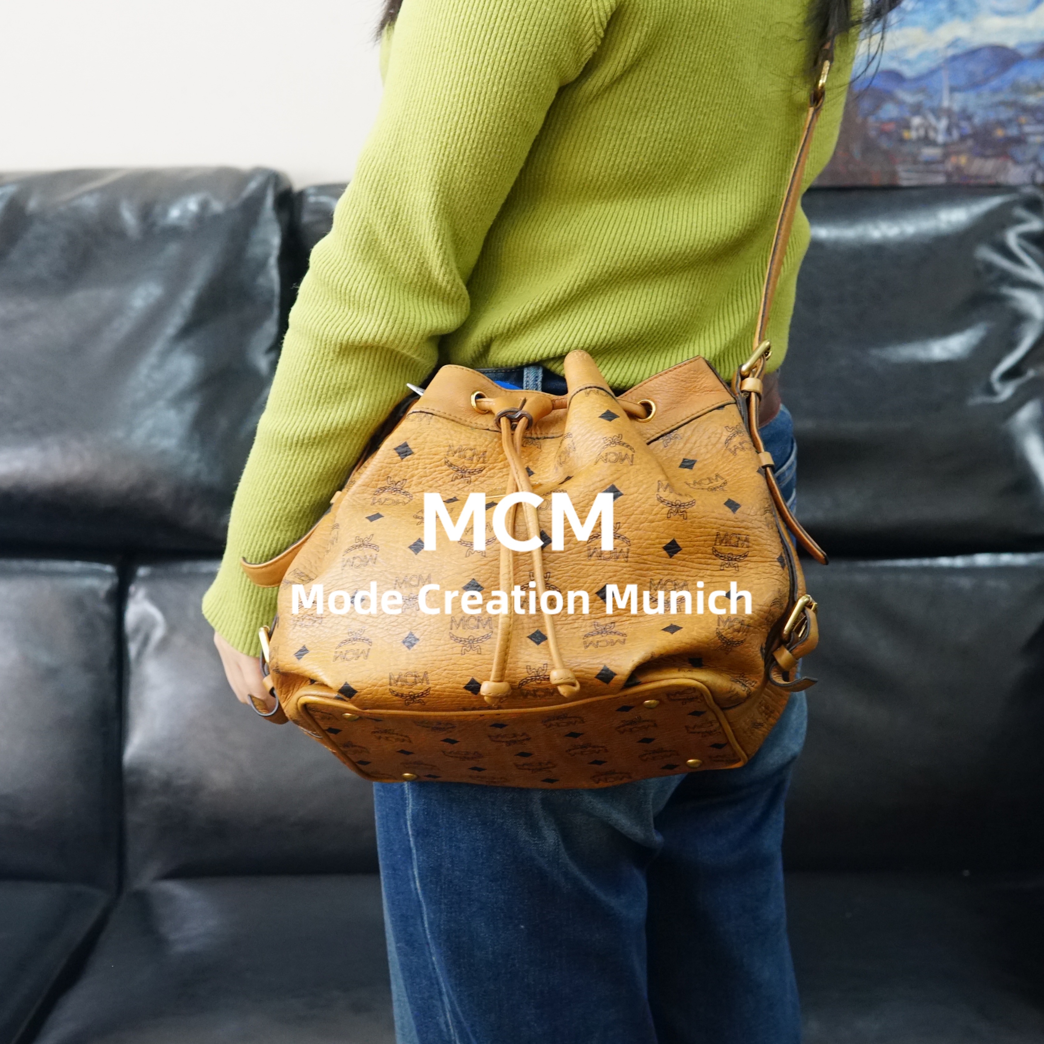 95新 MCM 干邑色抽绳水桶包/FYWJ12513003/3003