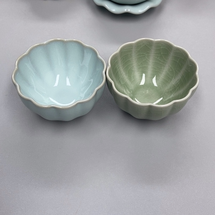 瓷天青色豆绿对杯拍一发二