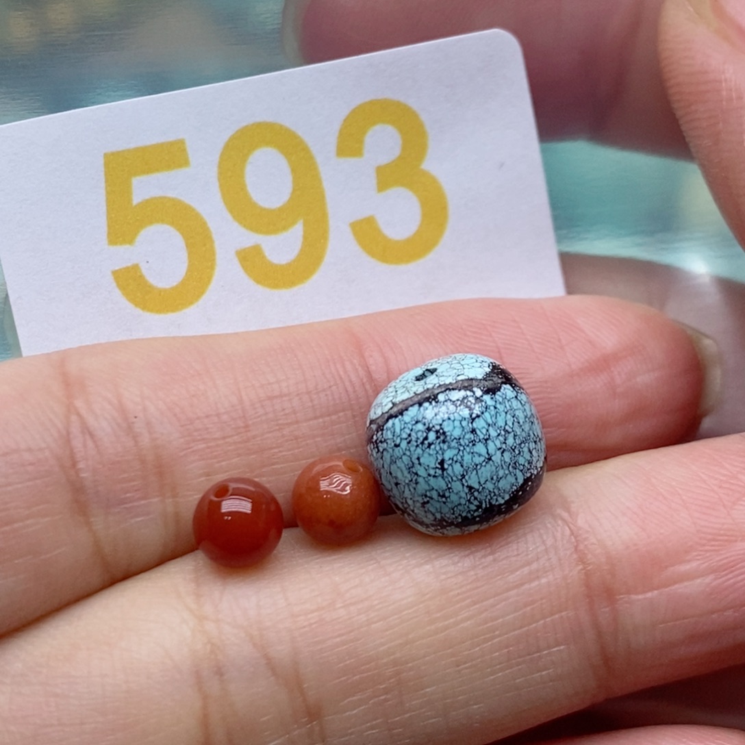 南红玛瑙未镶嵌珠宝奇石