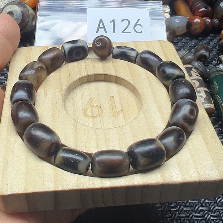 阿***善玛瑙/玉髓未镶嵌手链