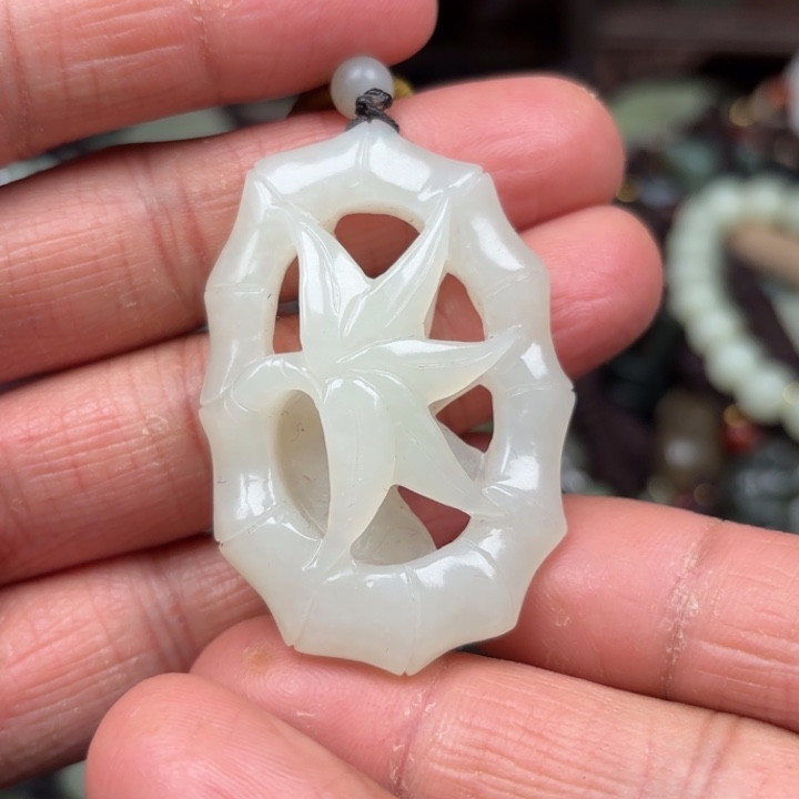 和田玉吊坠未镶嵌