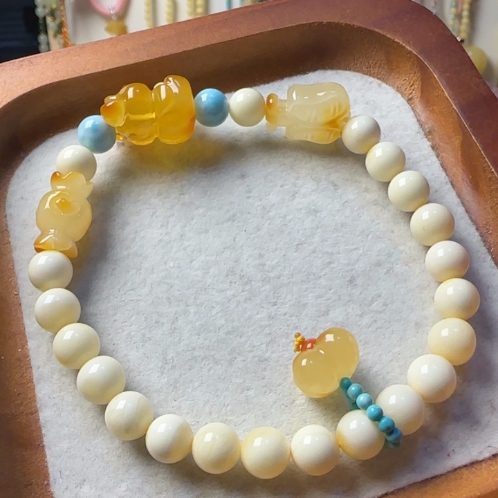 蜜蜡颈饰未镶嵌白蜡单圈貔貅DIY手串