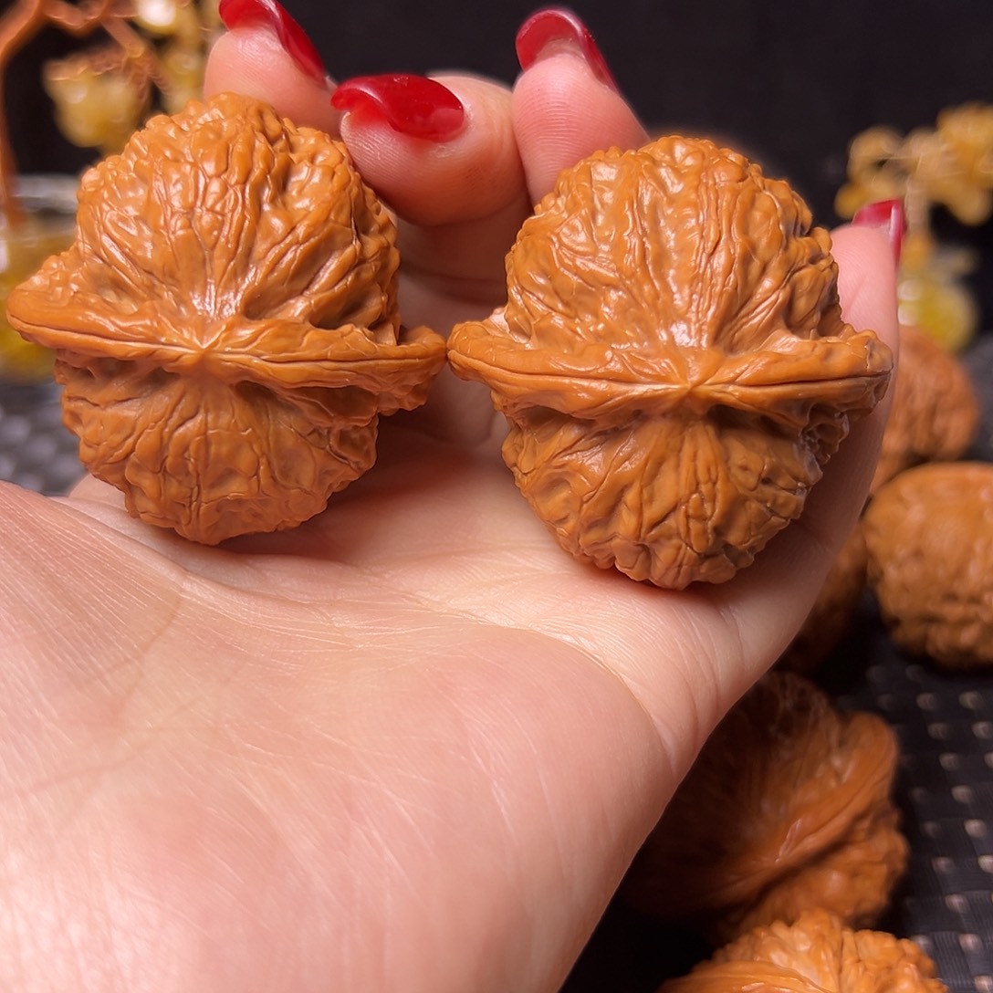 文玩核桃把件45金麒麟