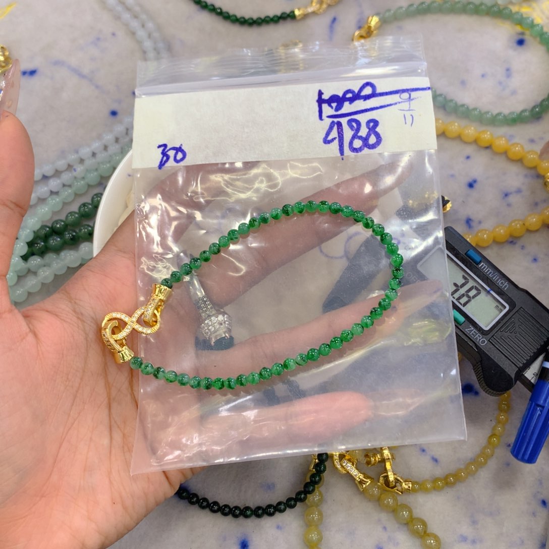 未镶嵌定制翡翠天然缅甸翡翠多样性