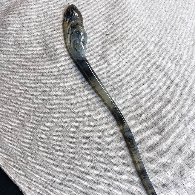 【闪购商品】石英质玉手镯未镶嵌如意发簪