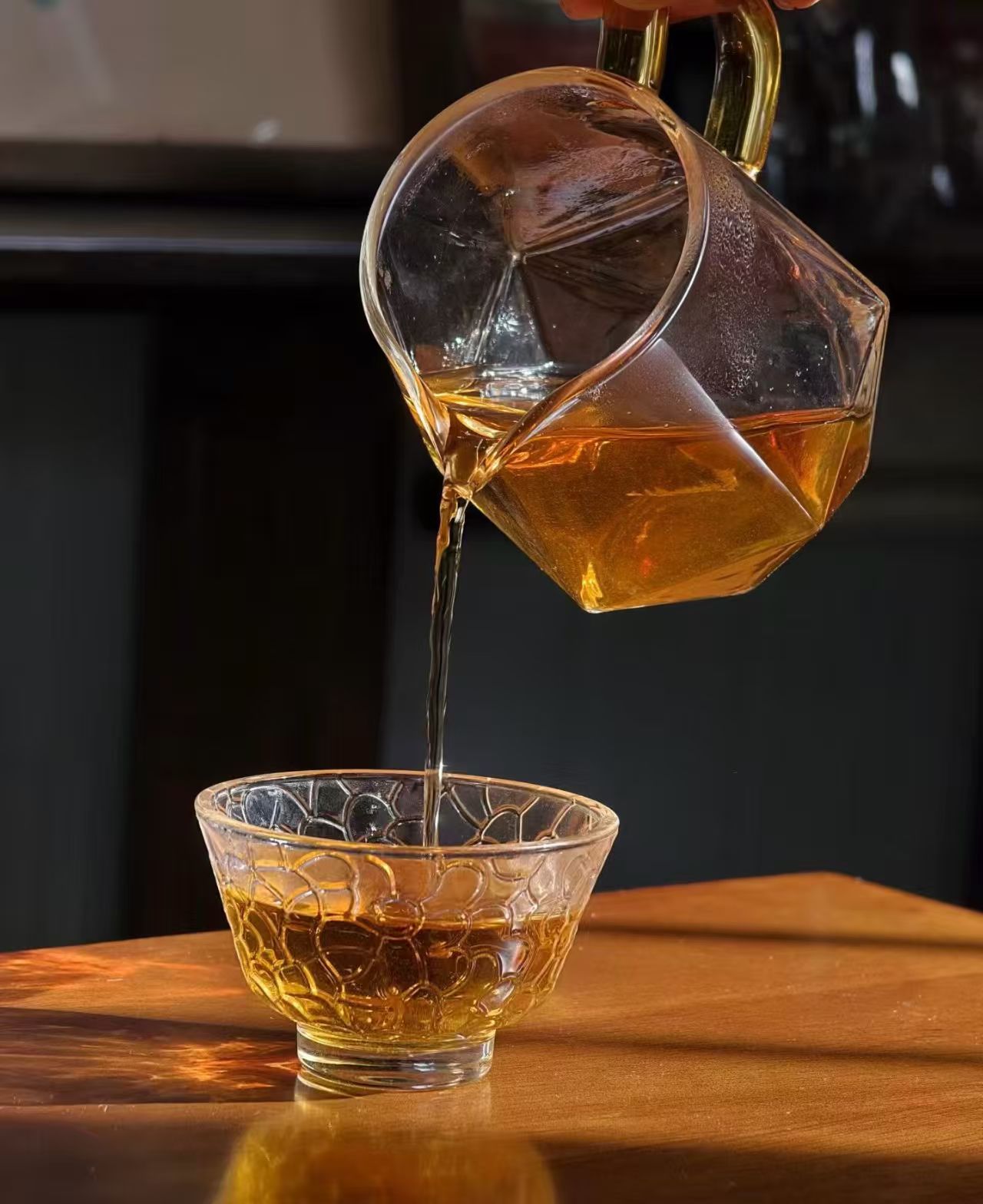 时尚大容量水杯保温冷热